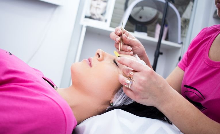 Beauty Therapy Qualifications in the UK: Levels, Routes and Careers Explained
