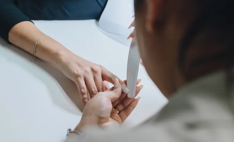 Squoval Nails: What They Are, How to File Them and Who They Suit